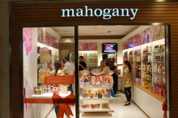 28.11.2014 * Novo design fragrância Keen da Mahogany