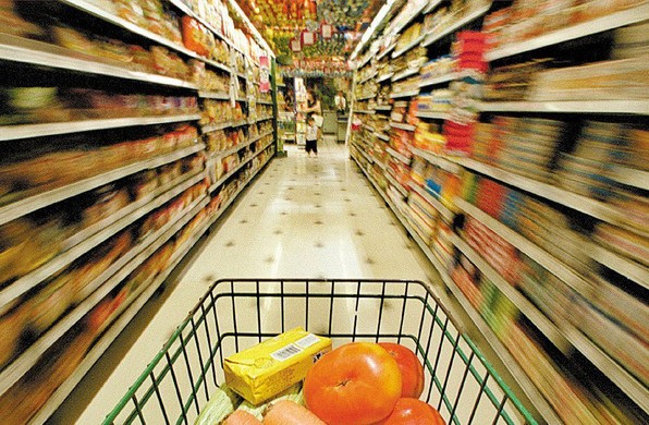 11.12.2014 * Inflação nos supermercados paulistas atinge 7,77% em 12 meses
