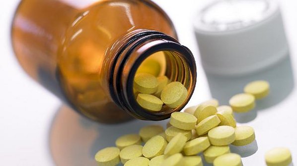 11.01.2016 * Setor farmacêutico diz que governos devem quase R$ 1 bilhão