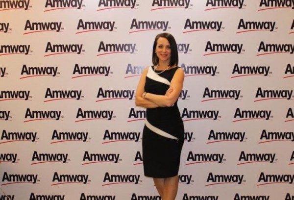 13.11.2017 * Amway tem nova presidente e primeiro Diamante Triplo Fundador no Brasil