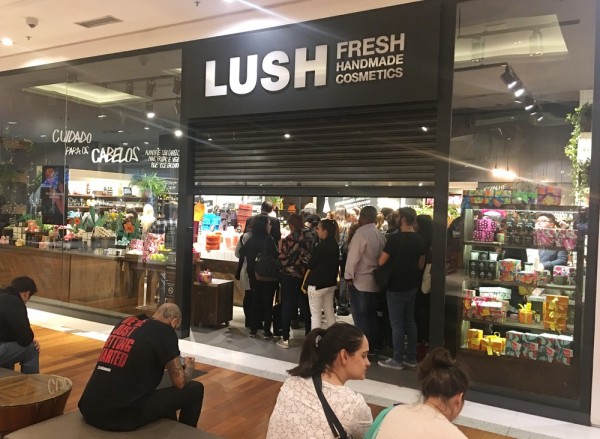 15.05.2018* Lush Cosmetics fechará lojas no Brasil