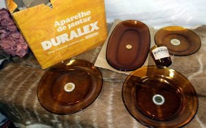 Duralex: o que aconteceu com a marca dos pratos marrons ‘inquebráveis’?