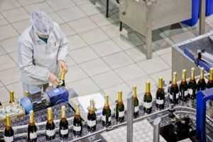 União Brasileira de Vitivinicultura quer construir fábrica de garrafas de vidro no RS