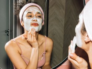 Negócios de skincare se beneficiam com cliente em busca de bem-estar