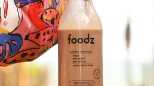 Foodz – Startup fatura com a venda de refeição saudável em garrafas