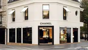 Chanel inaugura primeira boutique dedicada à beleza em Paris