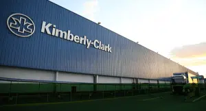 Kimberly-Clark investe no canal de farmácias no Brasil