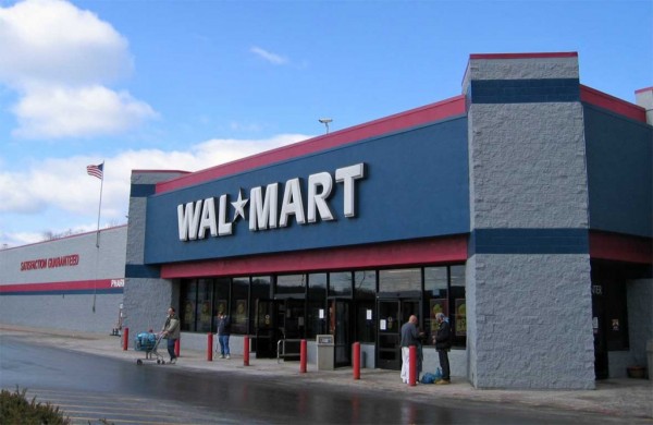 08.07.2014* Walmart aposta em loja menor e bebida alcoólica para atrair clientes