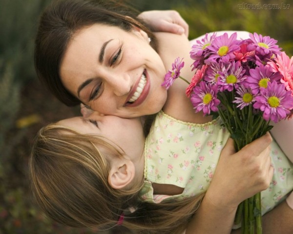 Abril 2013* Lançamento: O Boticário traz a cumplicidade do relacionamento mãe e filha o Dias das Mães
